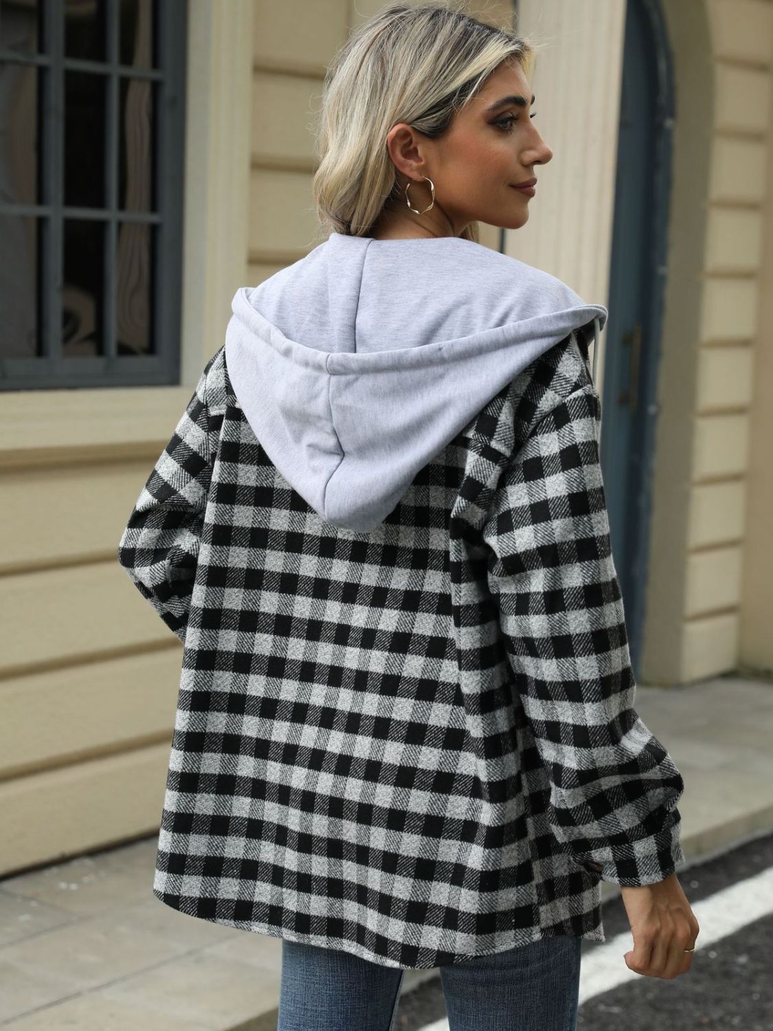 Drawstring plaid long sleeve hooded jacket