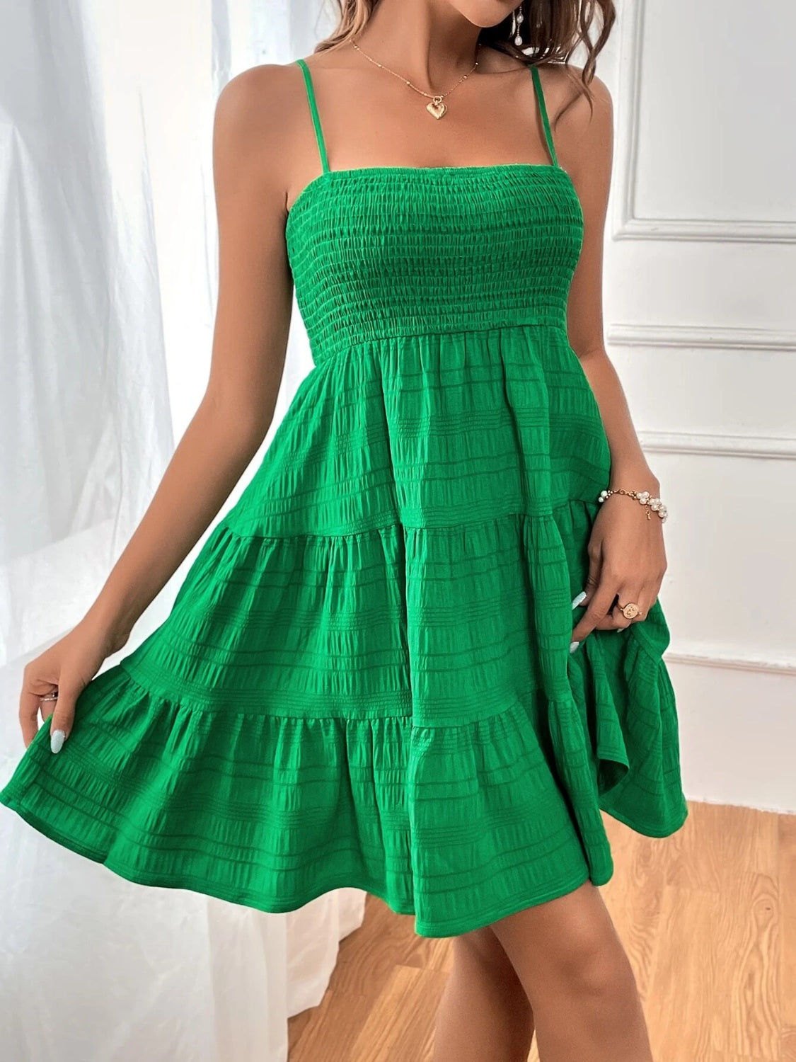 Smocked tiered sleeveless mini dress - green / s