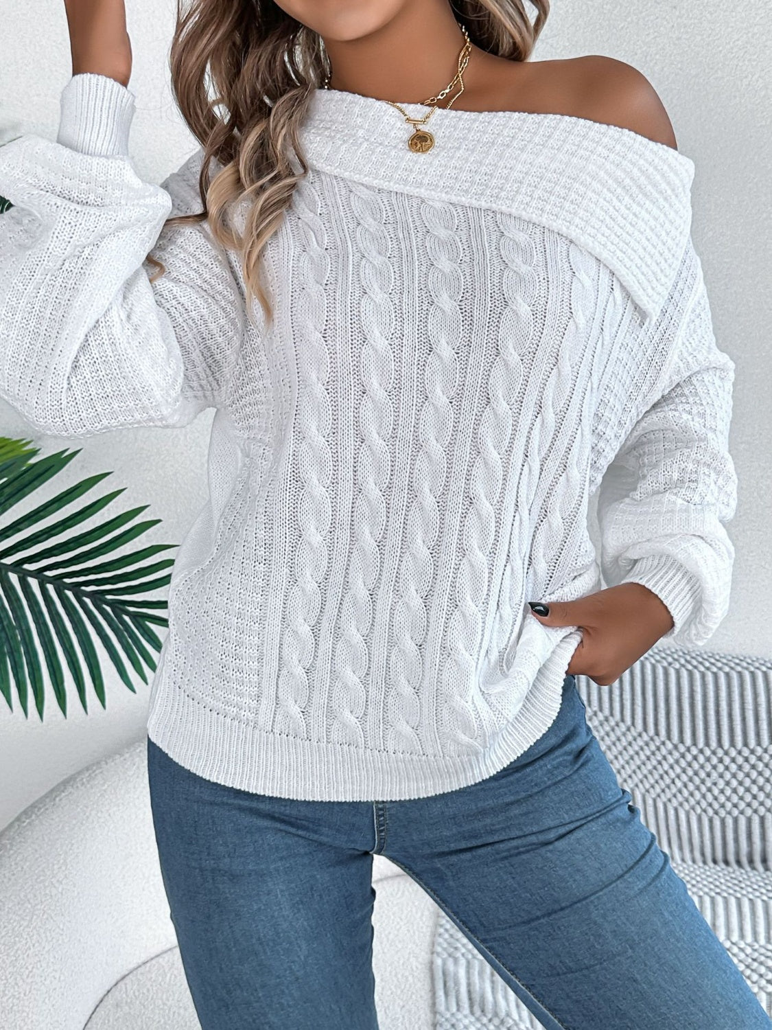 Cable-knit one shoulder long sleeve sweater - white / s