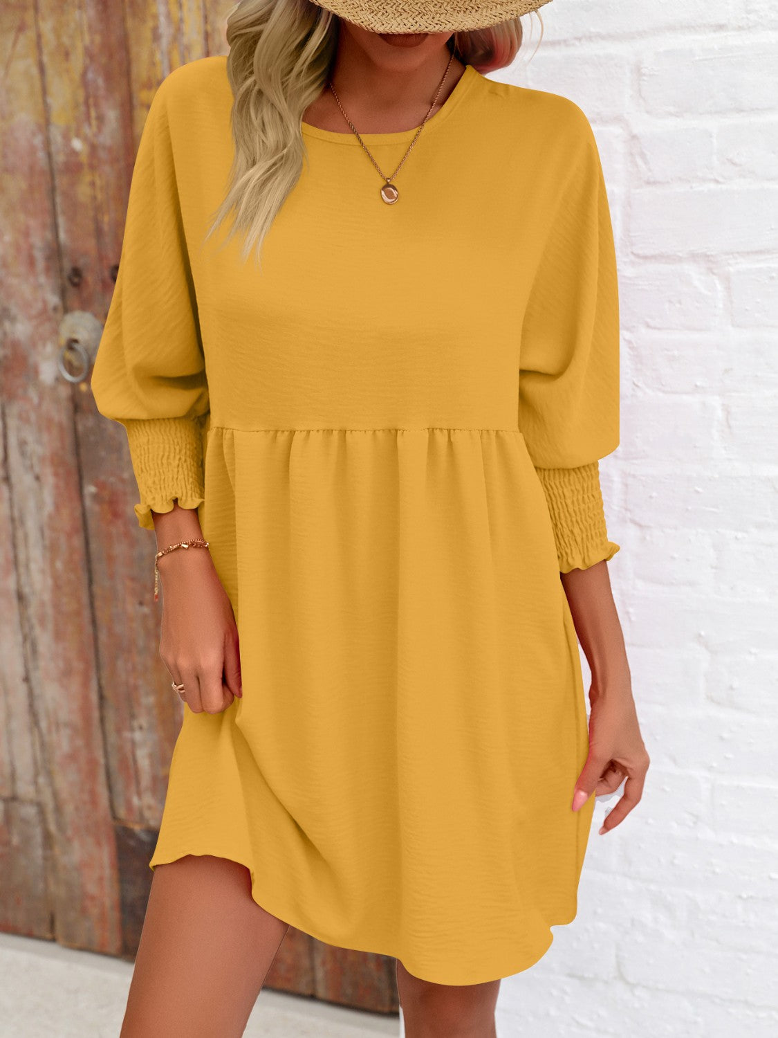 Round neck lantern sleeve mini dress