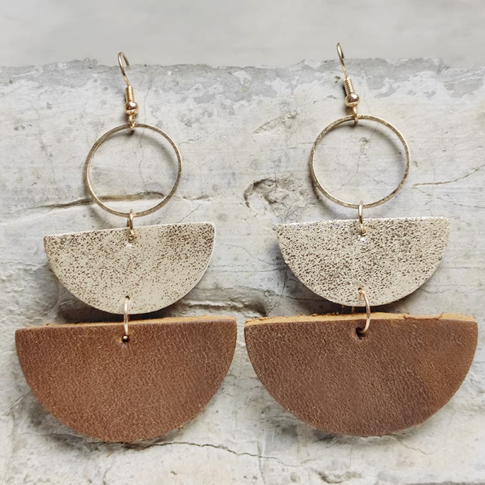 Geometrical shape dangle earrings - camel / one size