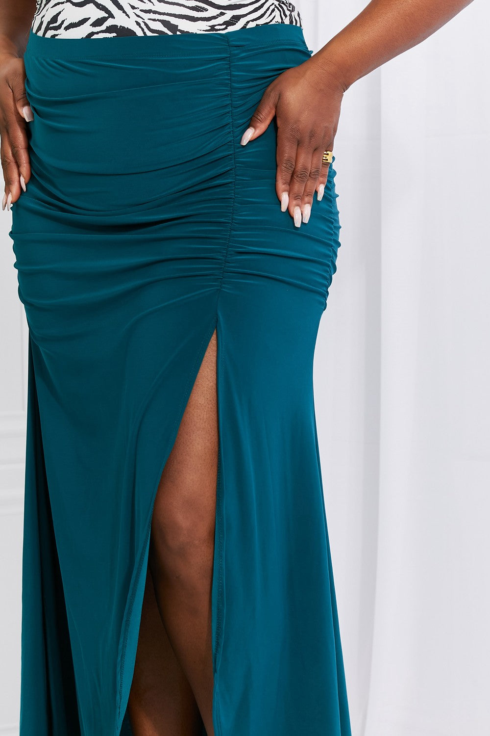 White birch full size up and ruched slit maxi skirt in teal