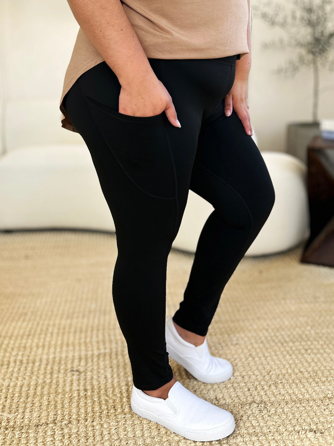 Wide waistband sports leggings