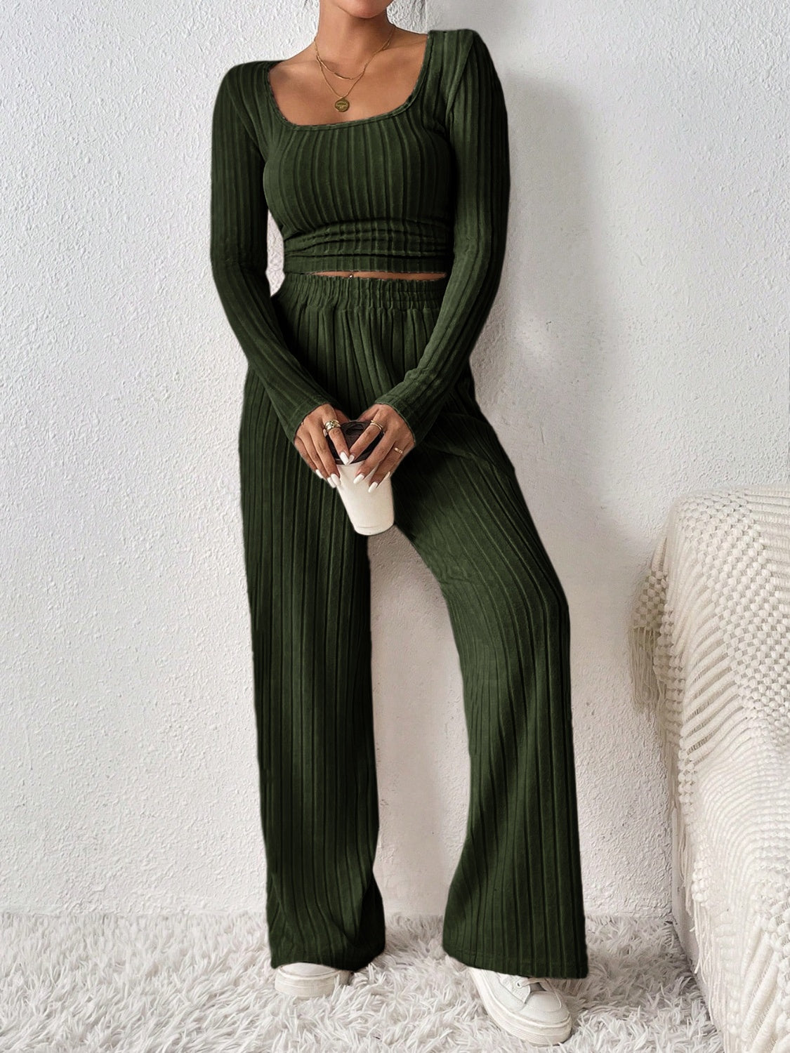 Scoop neck long sleeve top and pants set