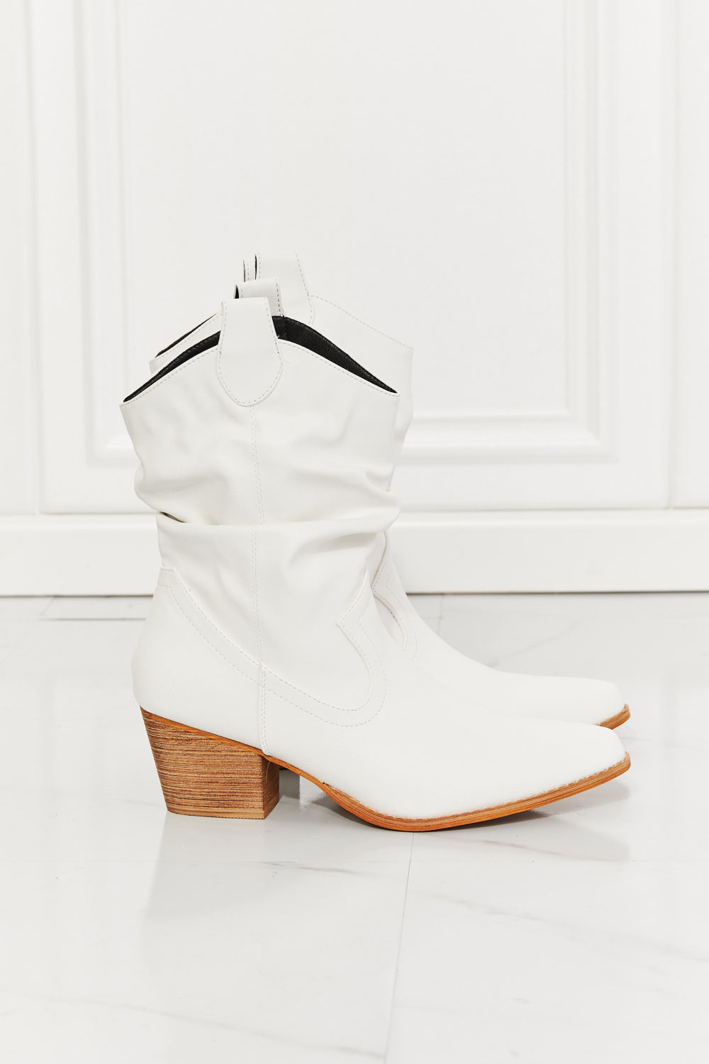 Mmshoes better in texas scrunch cowboy boots white