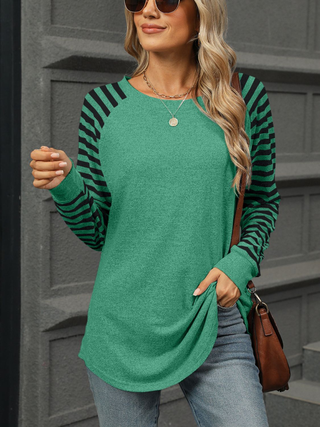 Striped round neck long sleeve t-shirt - dark green / s