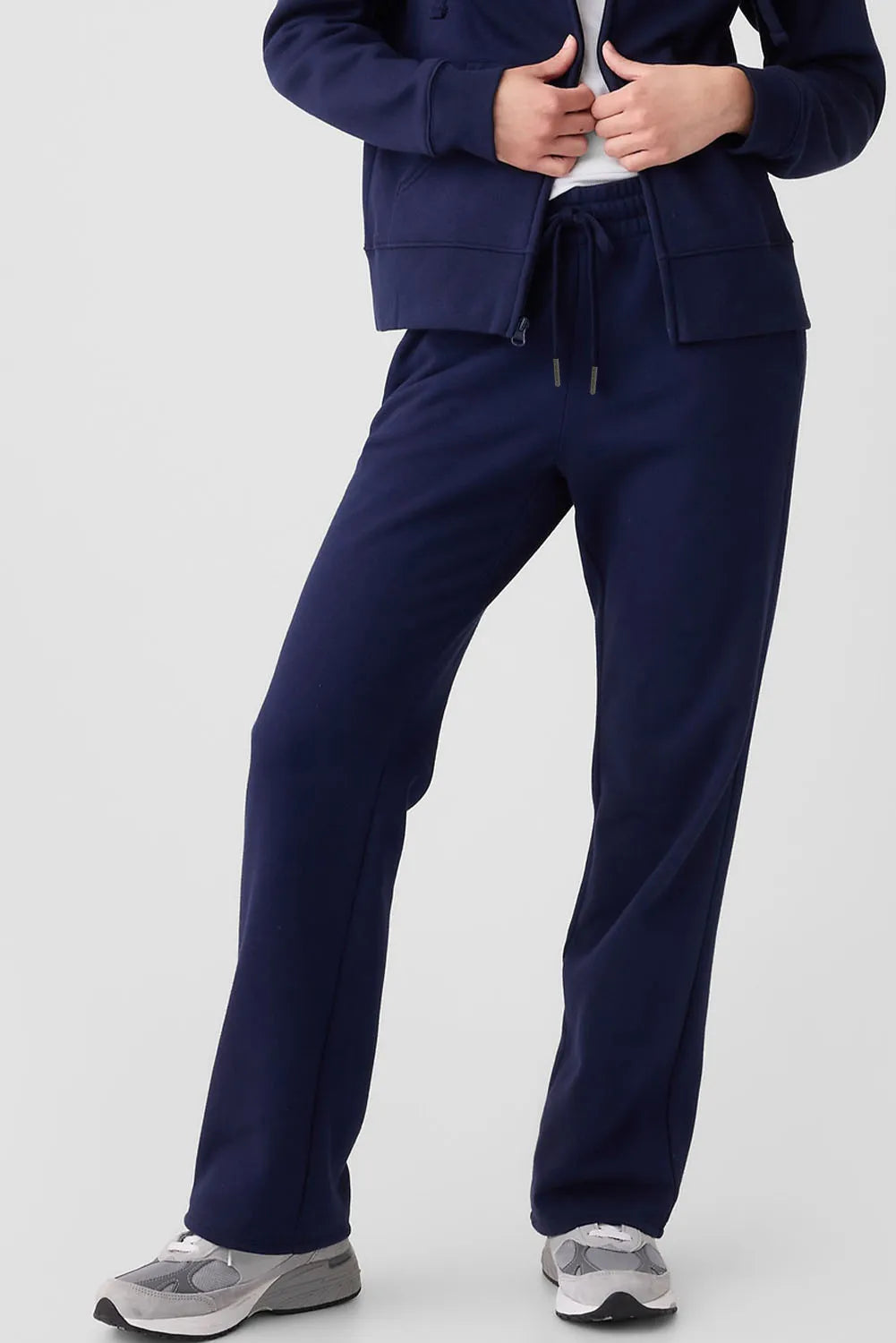 Drawstring pants with pockets