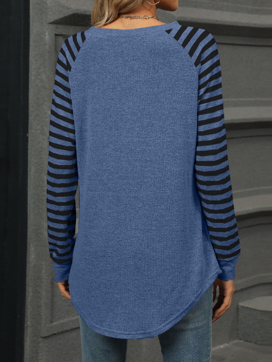 Striped round neck long sleeve t-shirt