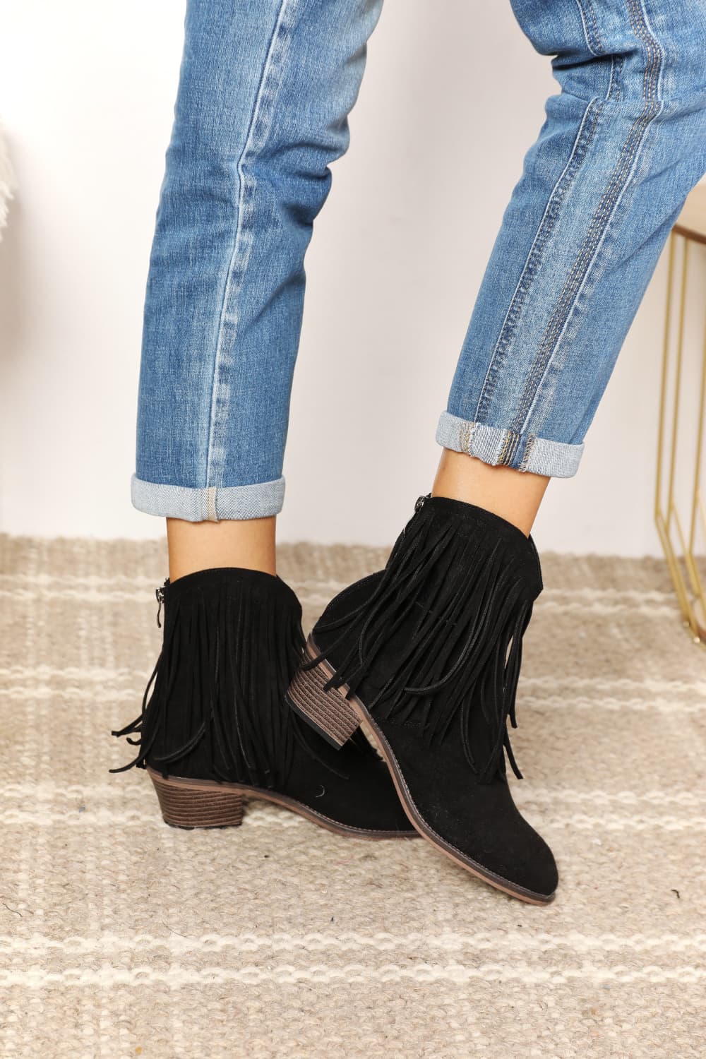 Legend women’s fringe cowboy western ankle boots