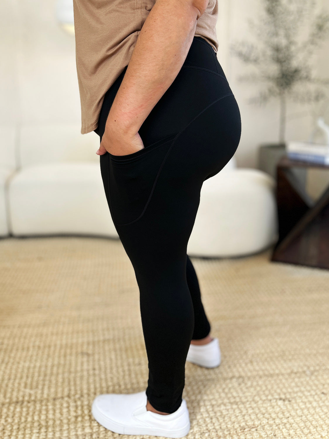 Wide waistband sports leggings