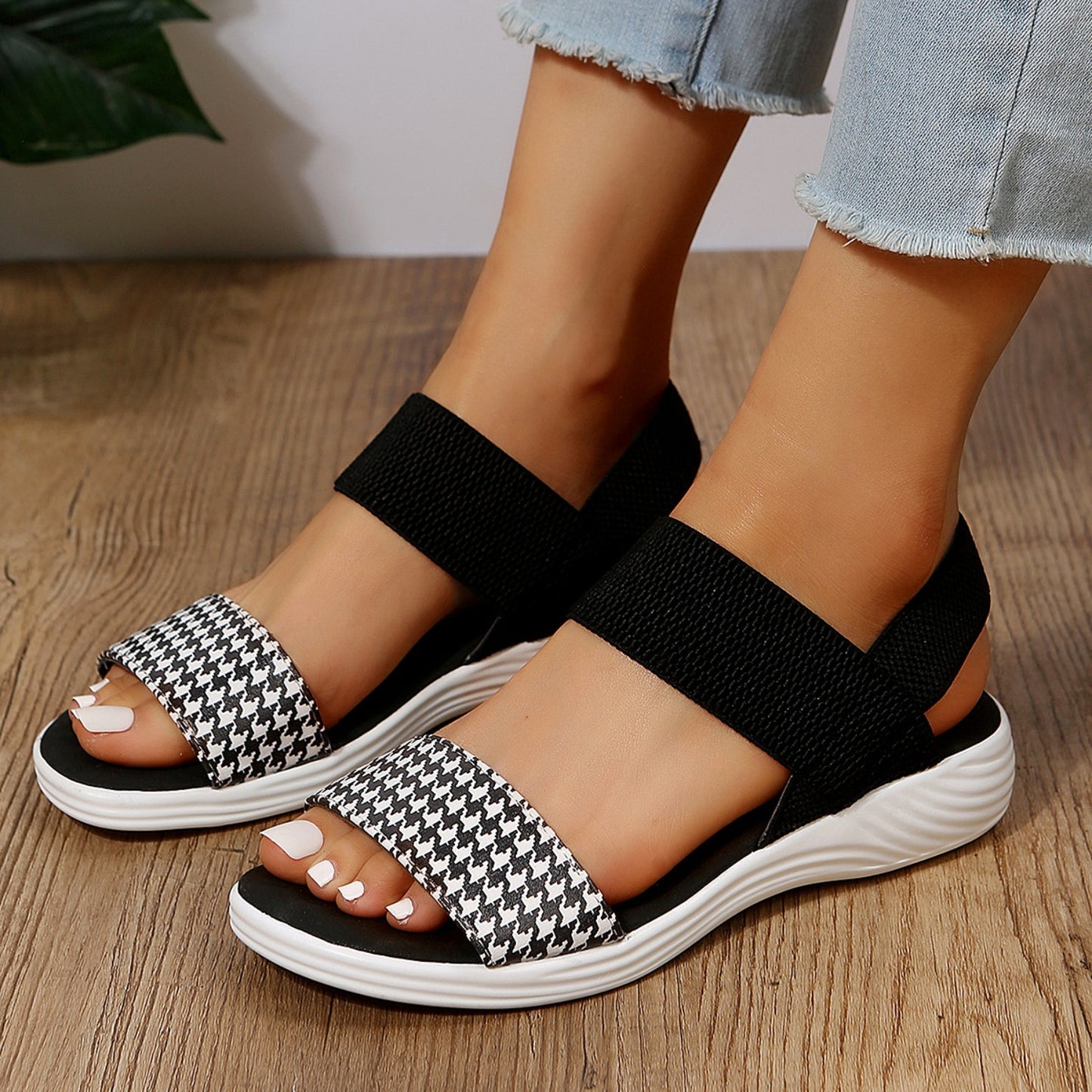 Pu leather open toe low heel sandals