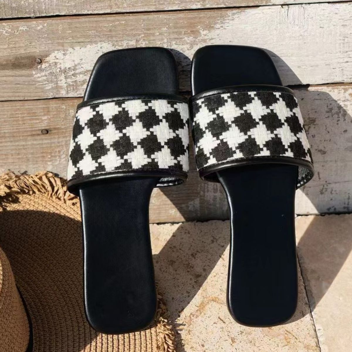 Plaid open toe flat sandals - black / 36(us5)