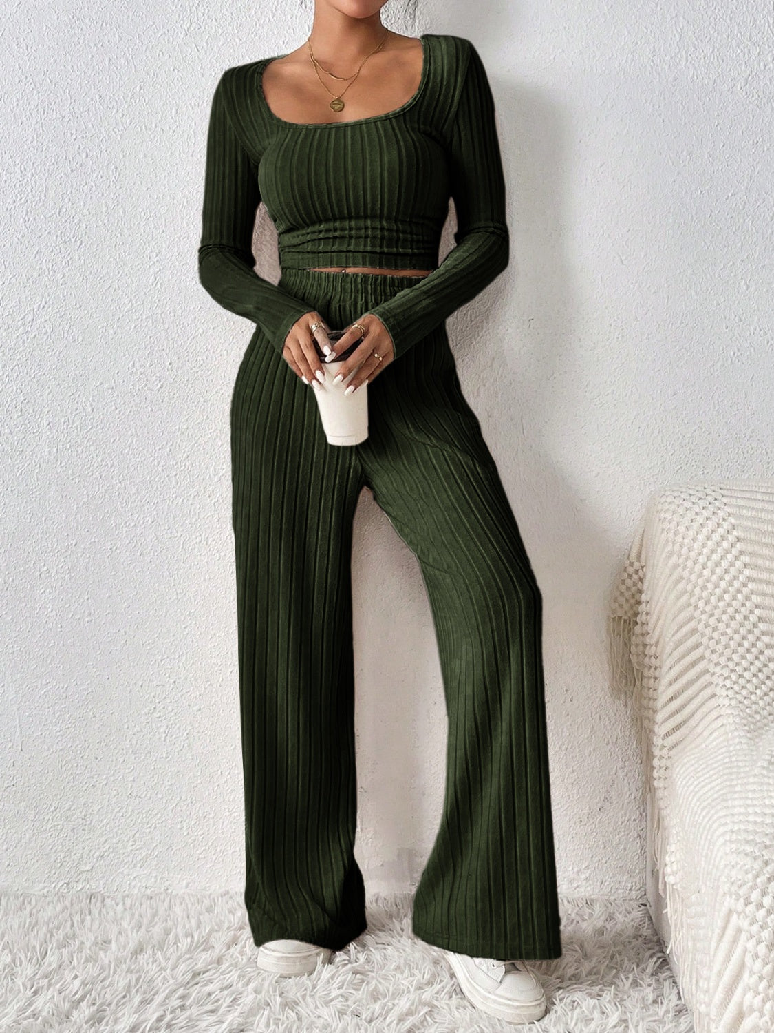 Scoop neck long sleeve top and pants set