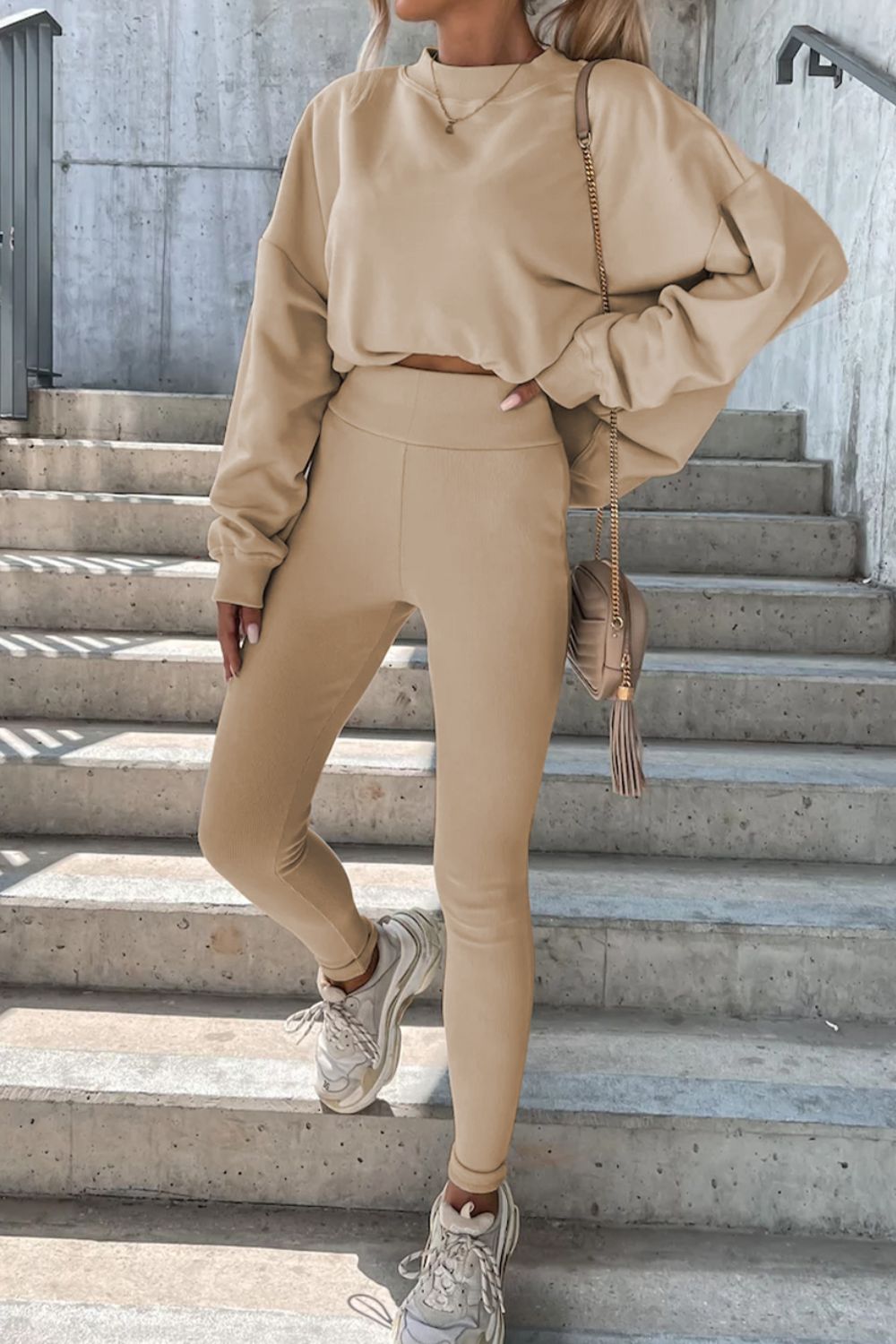 Round neck dropped shoulder sweatshirt and pants set - khaki / s