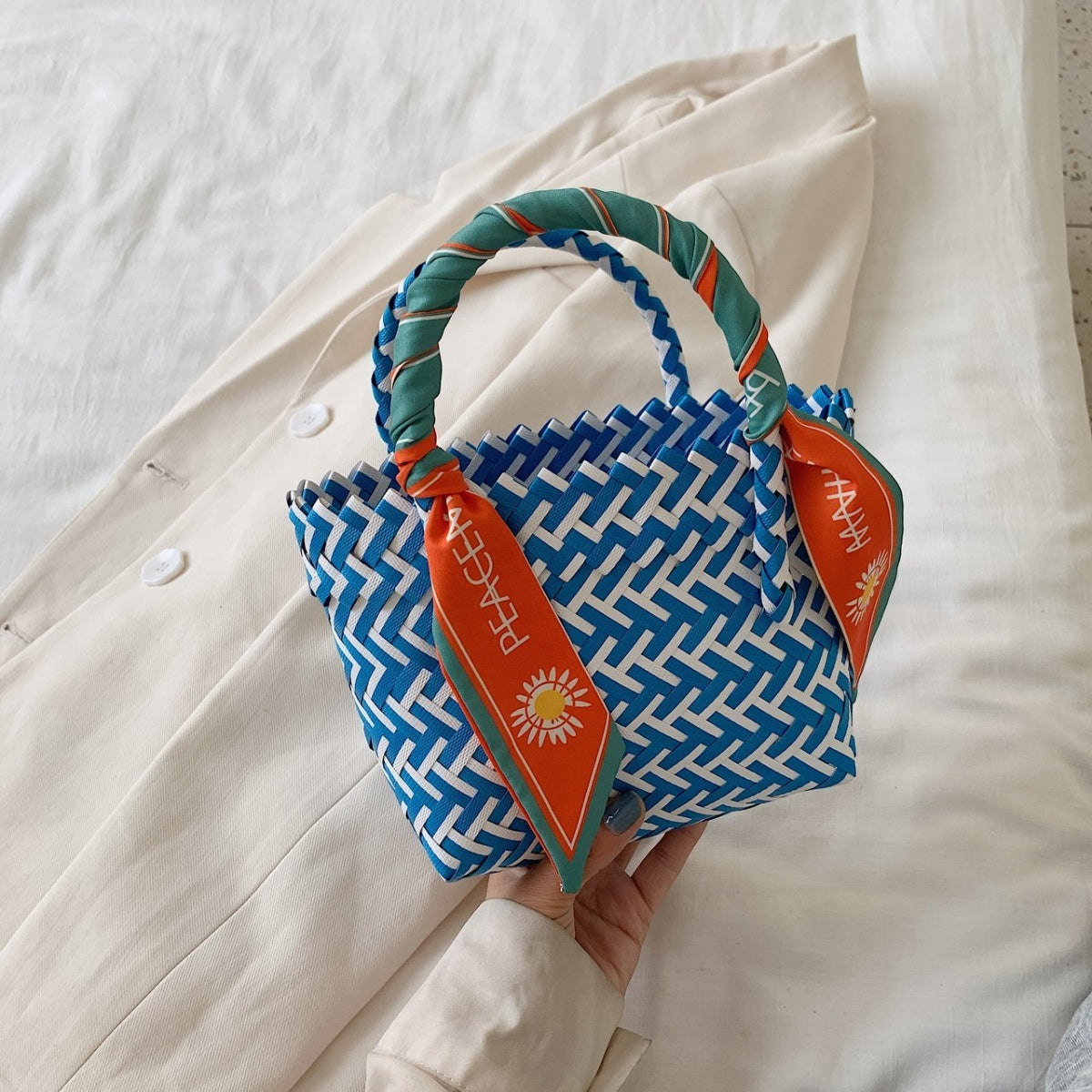 Contrast woven handbag with ribbon