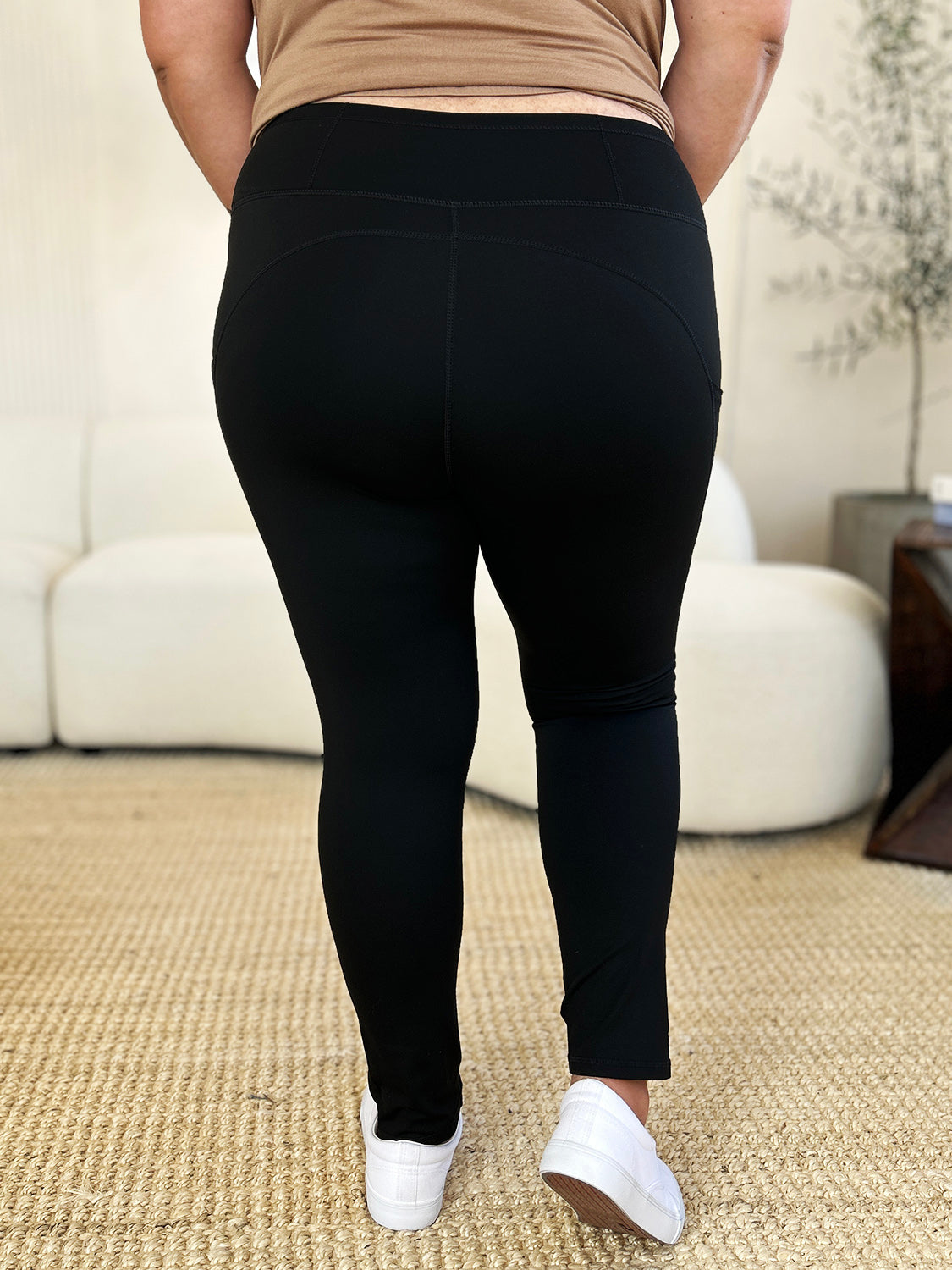 Wide waistband sports leggings