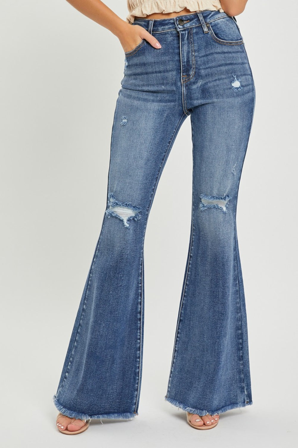 Risen high waist distressed fare jeans - medium