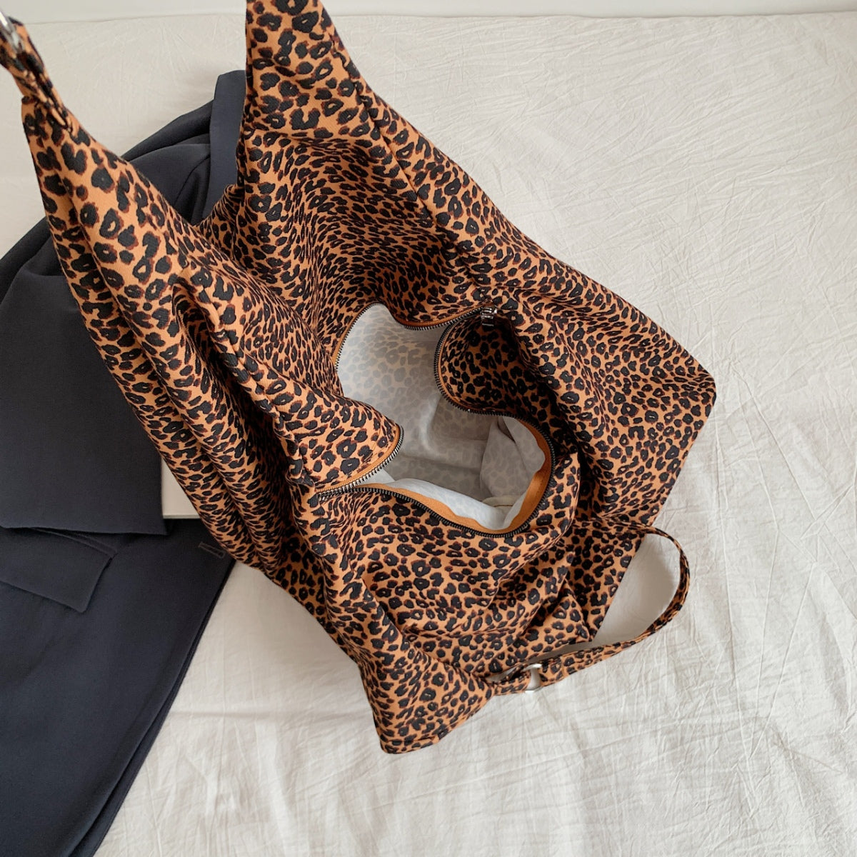 Leopard polyester tote bag