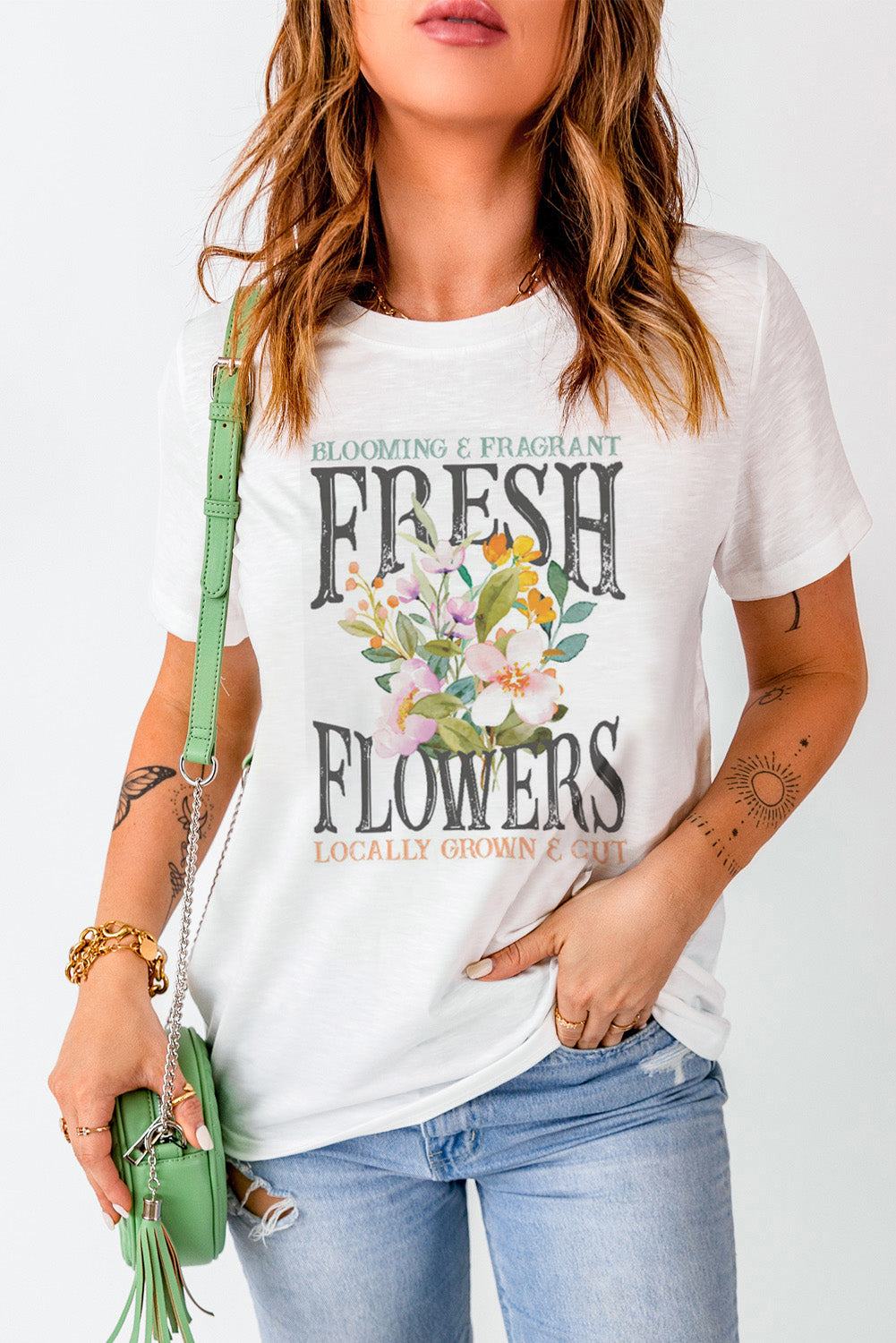 Fresh flowers round-neck tee - white / s