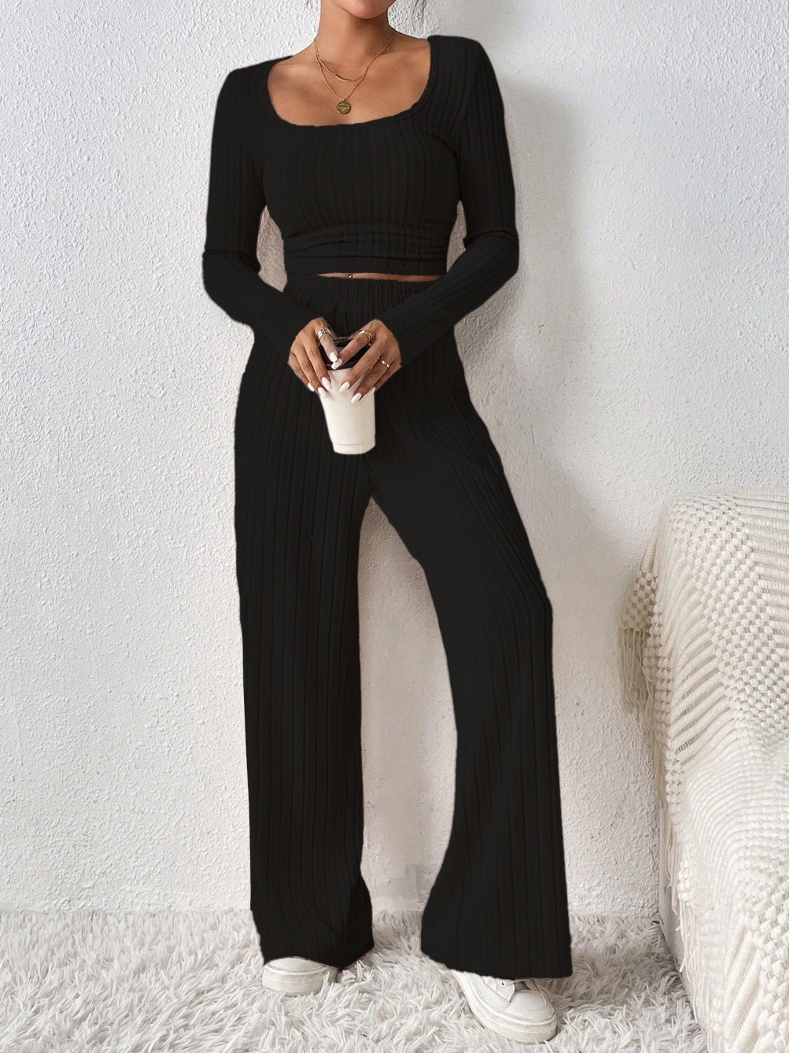 Scoop neck long sleeve top and pants set