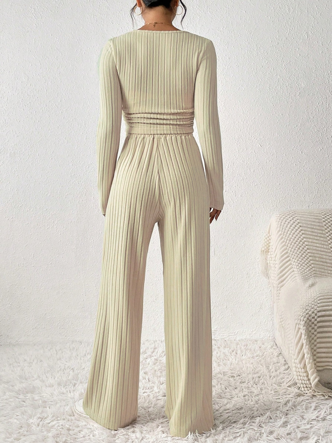 Scoop neck long sleeve top and pants set