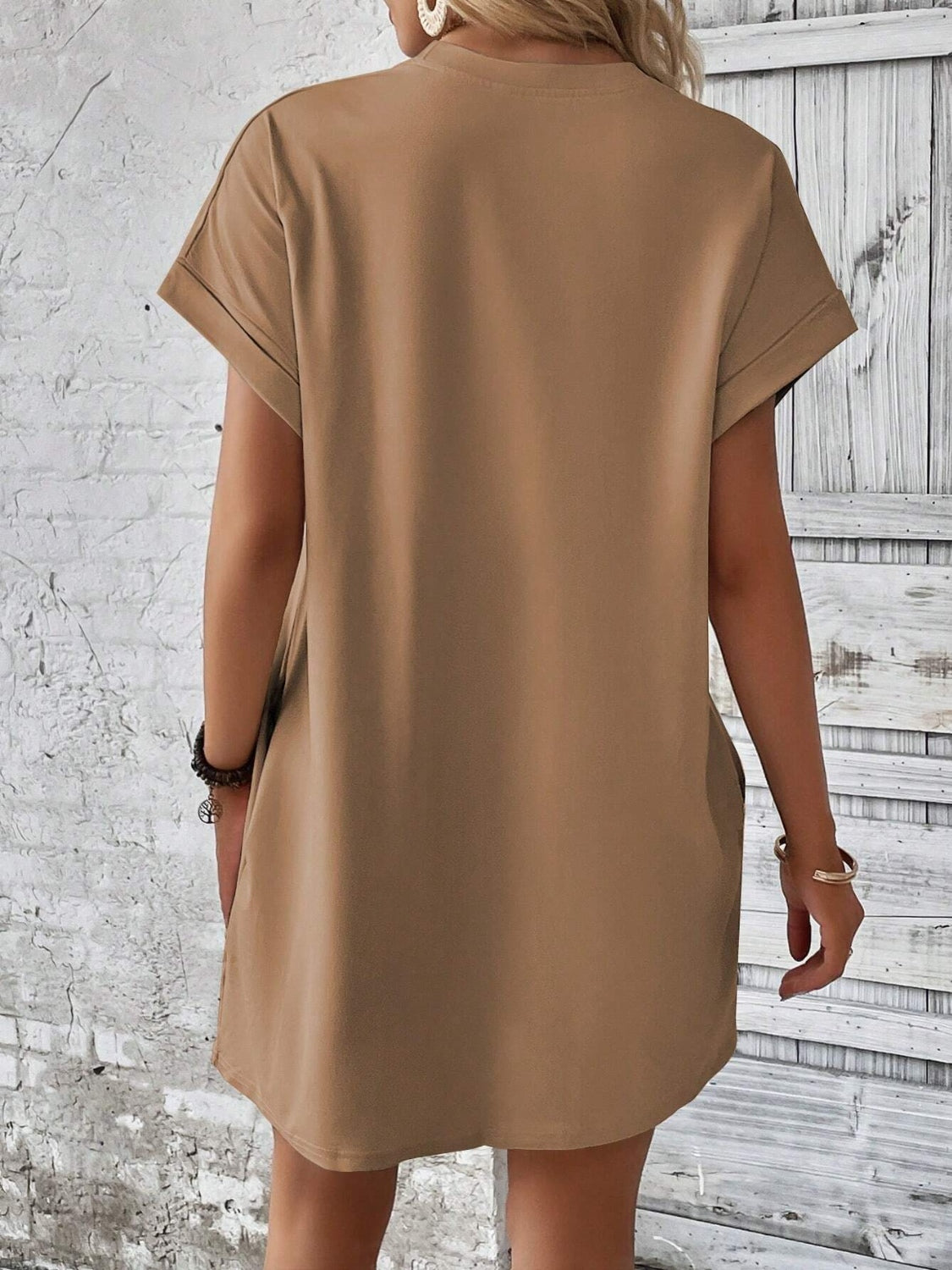 Round neck short sleeve mini dress - camel / s