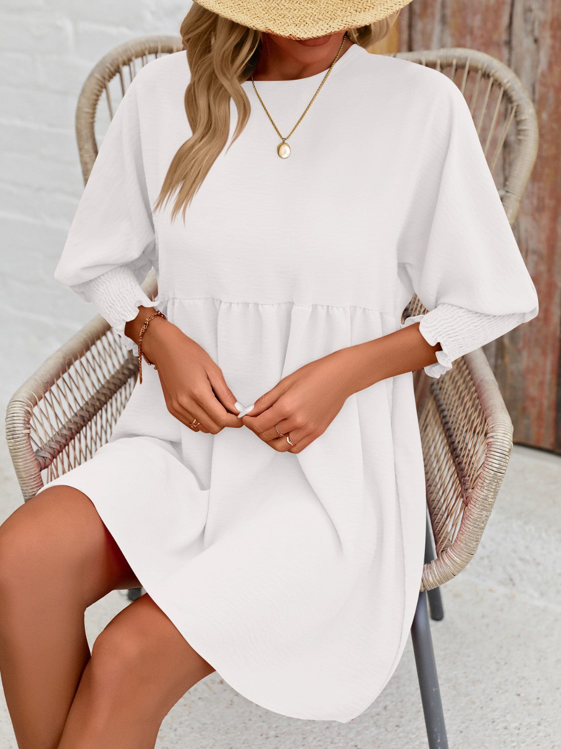 Round neck lantern sleeve mini dress