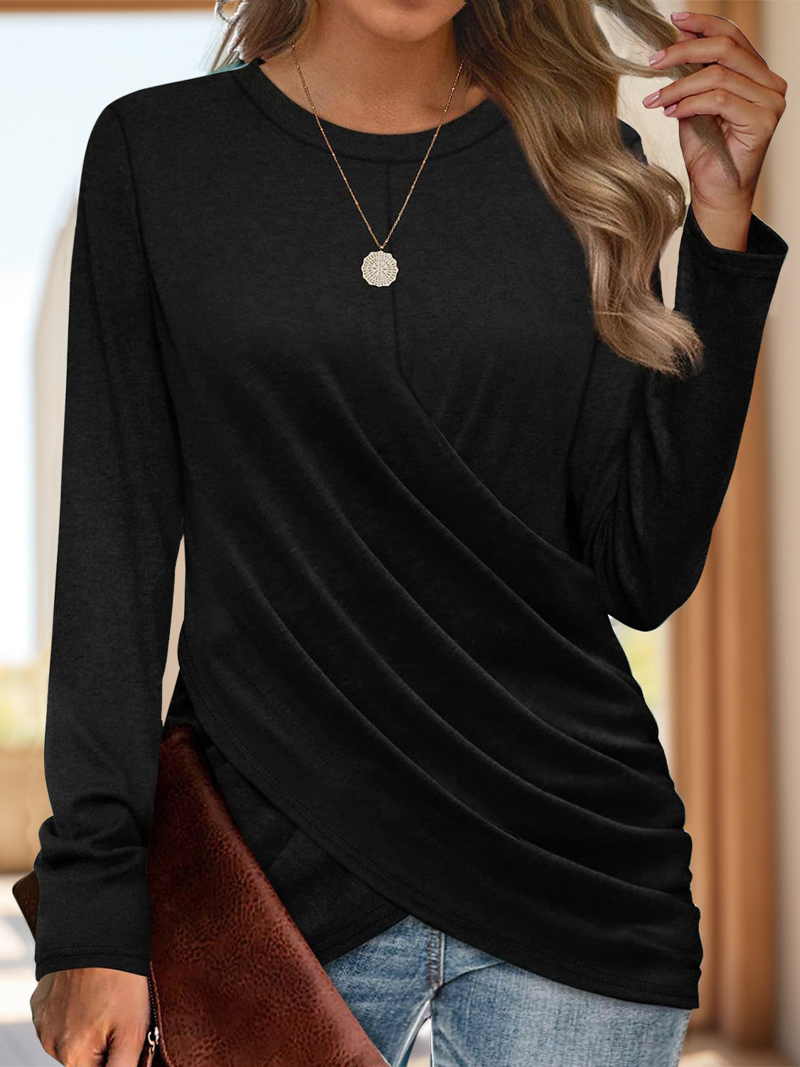 Ruched round neck long sleeve t-shirt - black / s