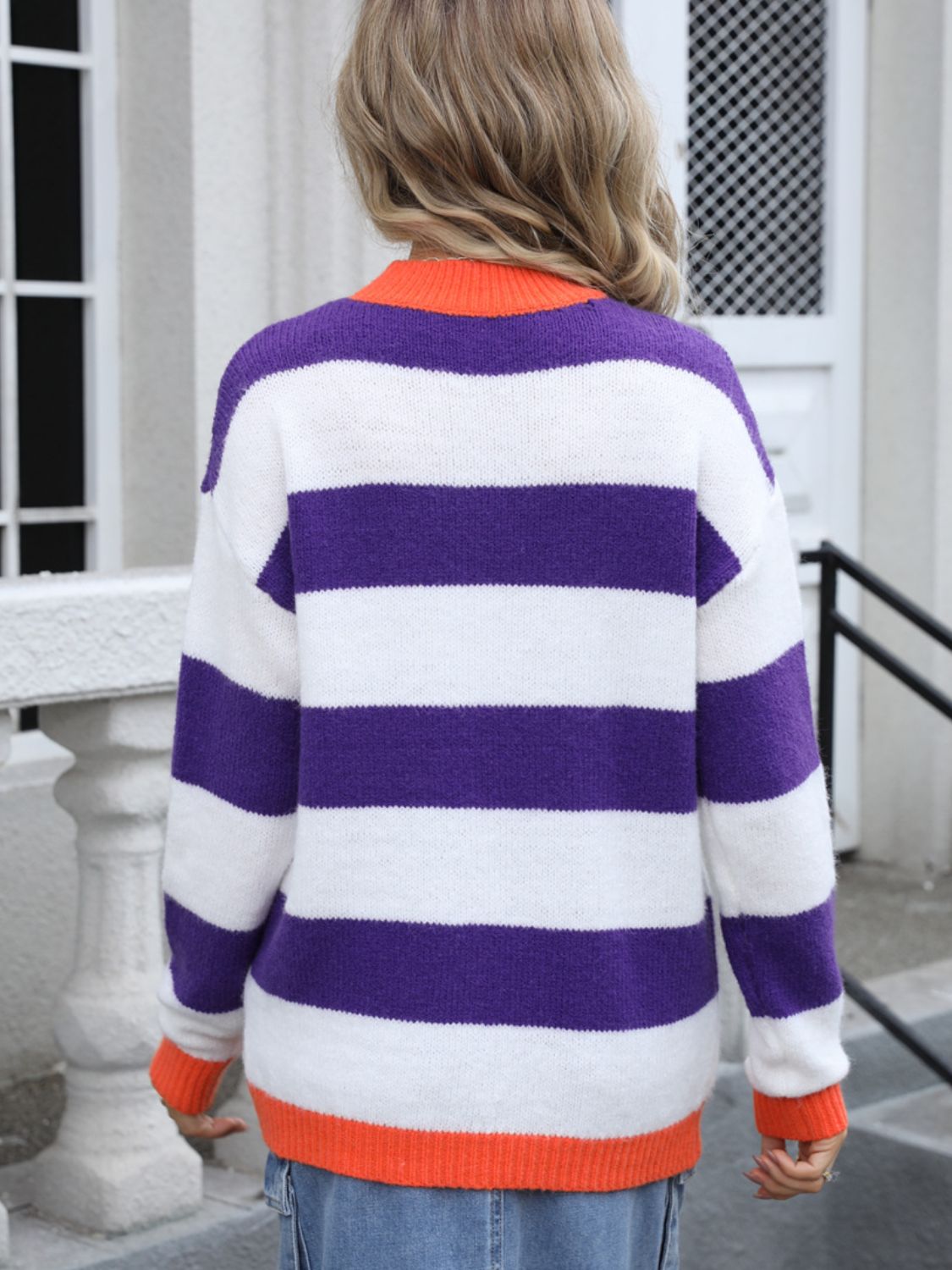 Contrast striped round neck sweater