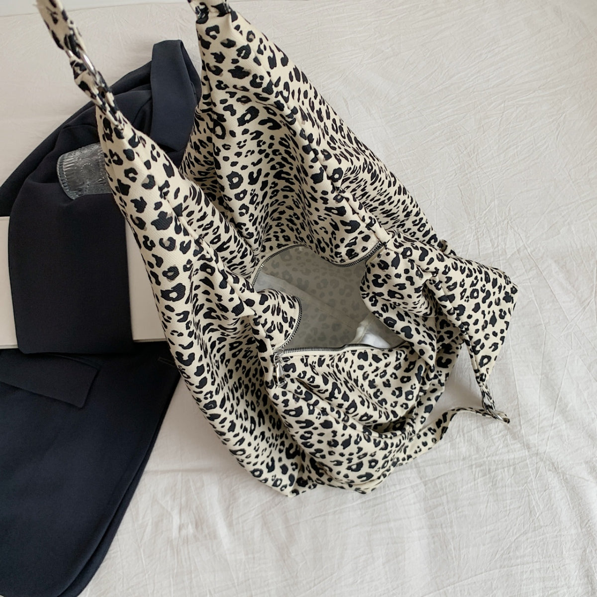 Leopard polyester tote bag