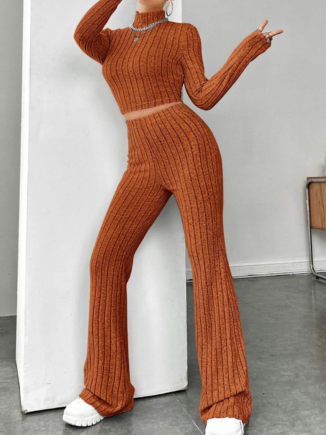 Ribbed mock neck long sleeve top and pants set - caramel / s