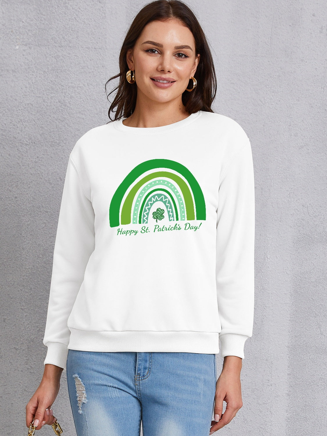 Happy st. Patrick’s day round neck sweatshirt - white / s