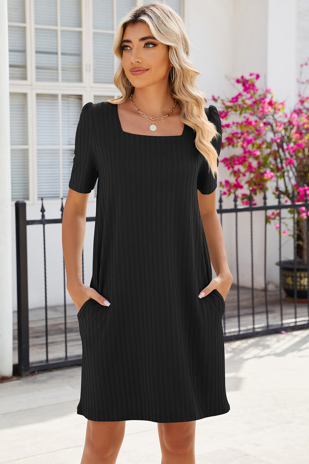 Pocketed square neck short sleeve dress