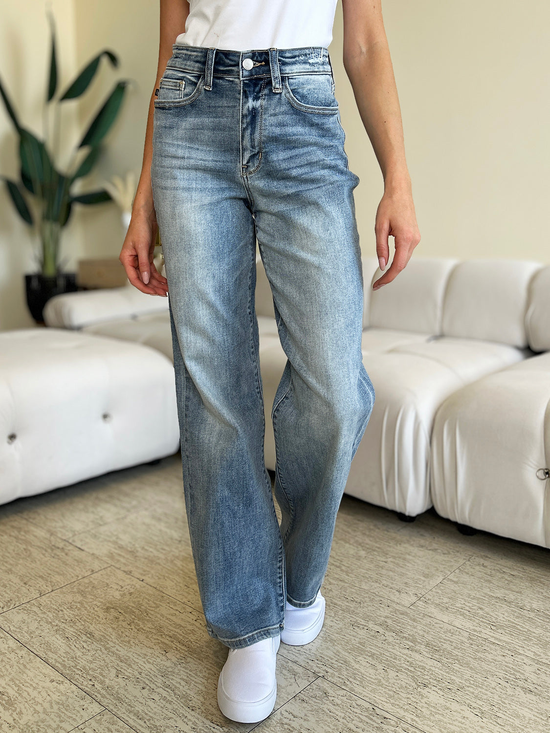 Judy blue full size high waist straight jeans - light / 0/24